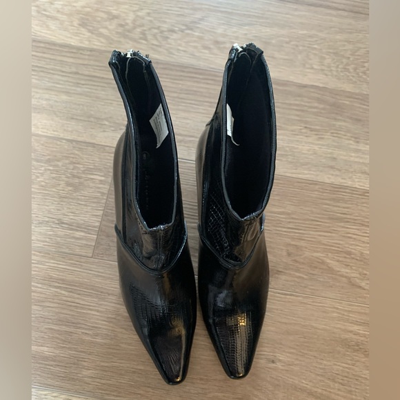 Black heeled boots - Picture 3 of 4